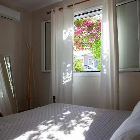 Дом отдыха Casa Da Bugainvillea *